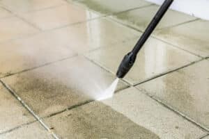 Come pulire correttamente un pavimento in cotto con finitura opaca